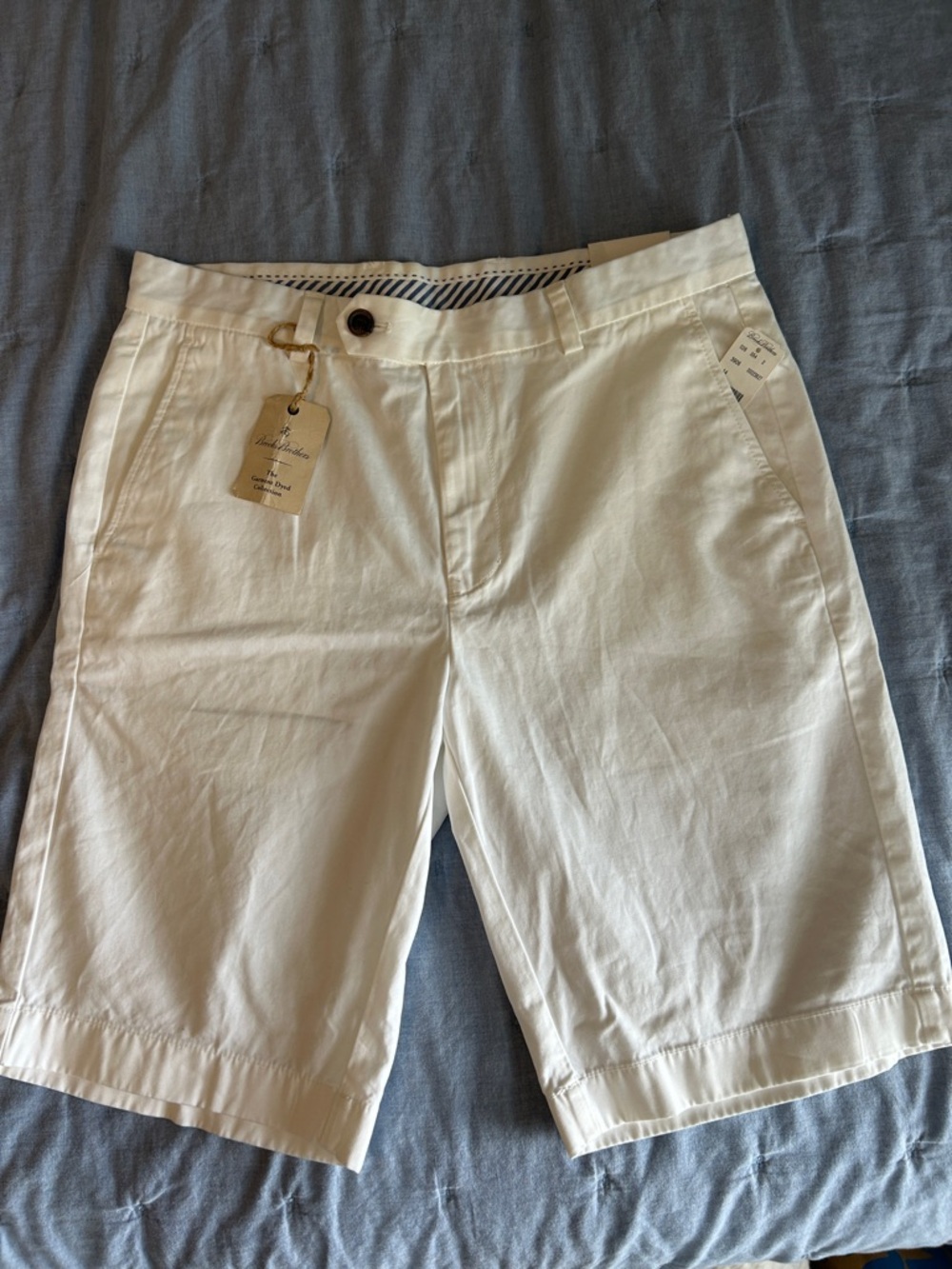 Brooks Brothers Cream Flat-Front Men’s Shorts